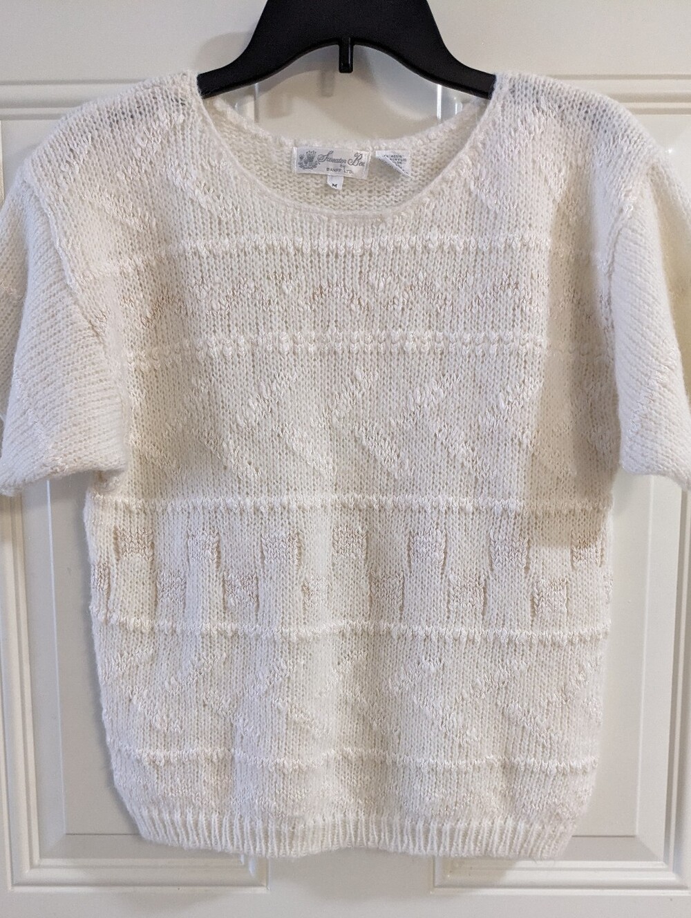 Vintage Sweater Bee By Banff White Short-Sleeve Knit Sweater
